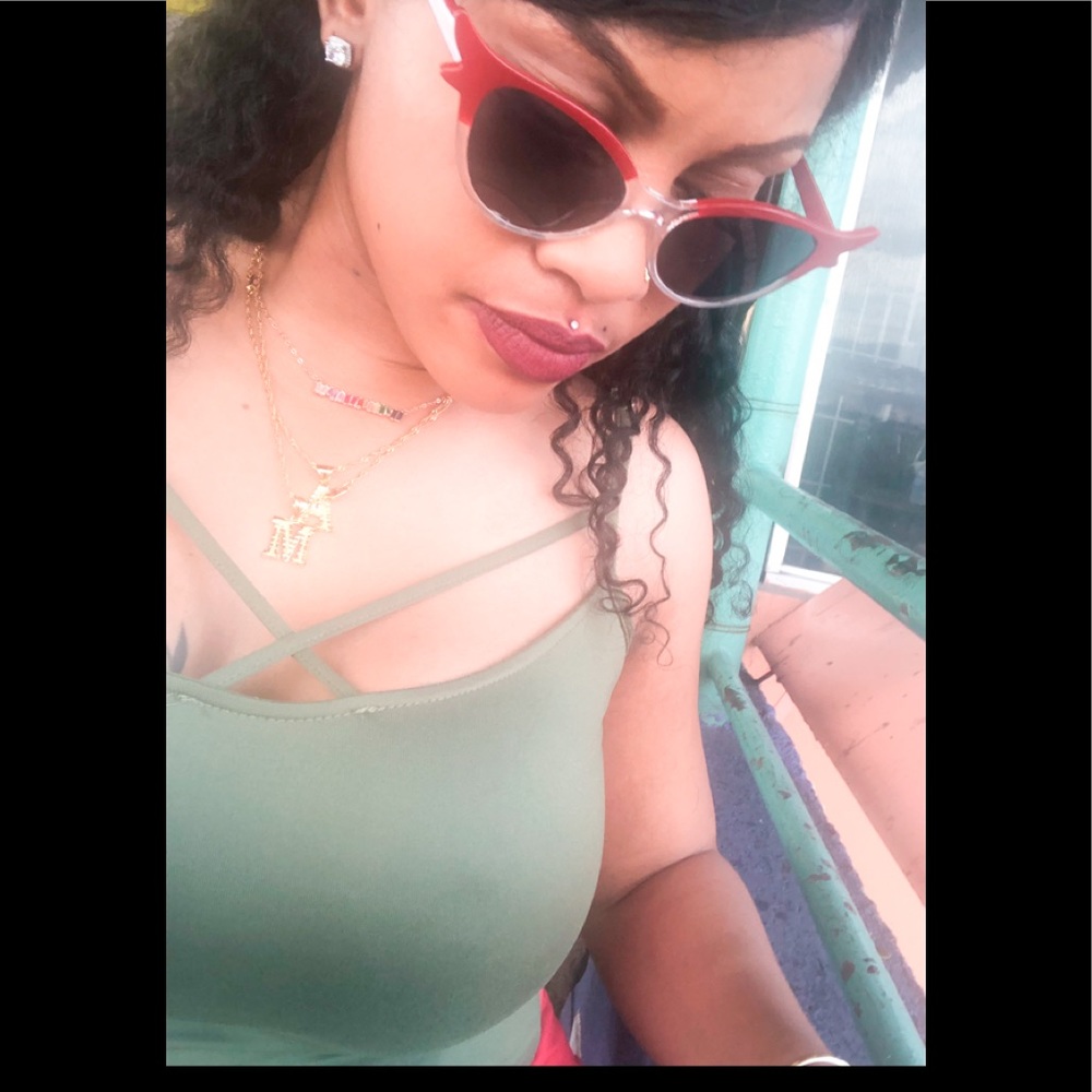 Cat eye Shades😻😼red